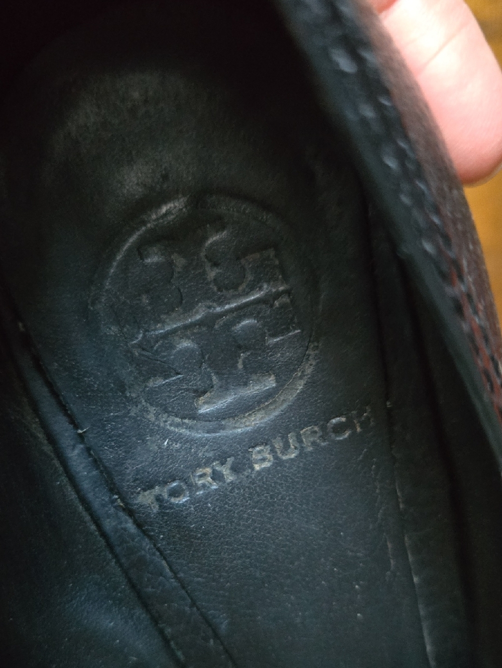 Tory Burch Black Leather Peep-Toe Pumps with Gold Medallion Size 7 - Picture 4 of 6
